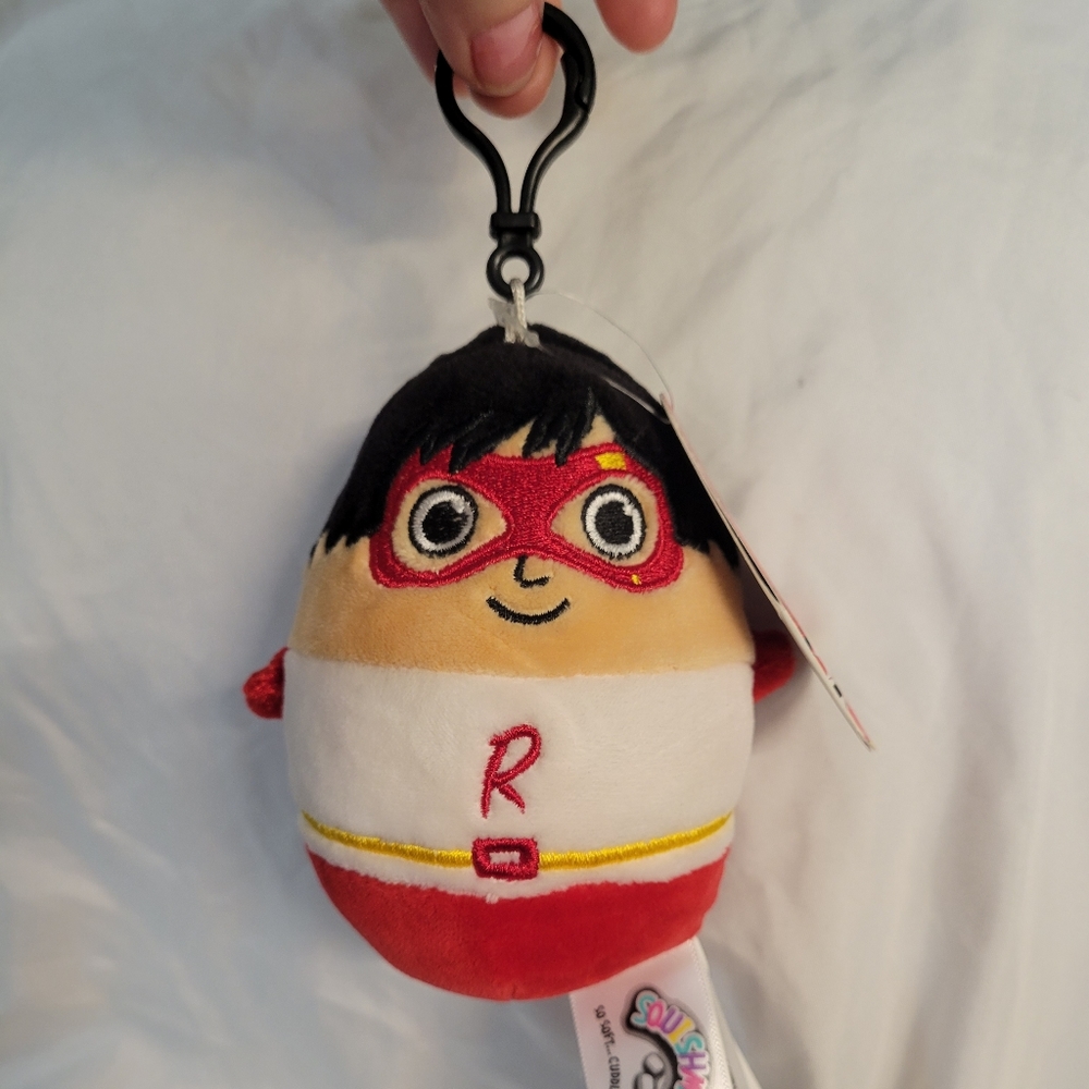 NWT Clip Red Titan Ryan's World Squishmallow Kellytoy Plush Toy Pocket Watch HTF